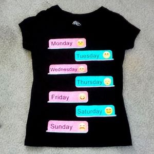 Twirl short sleeve top